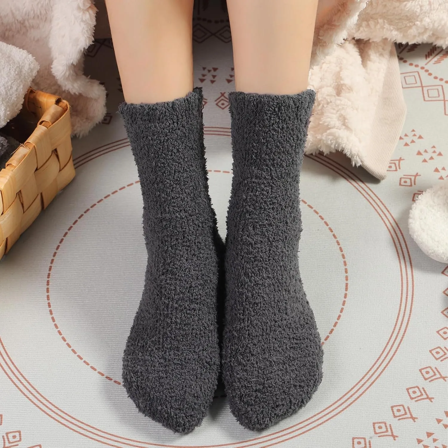 Plush Slipper Socks Women - Colorful Warm Fuzzy Crew Socks Cozy Soft for Winter Indoor