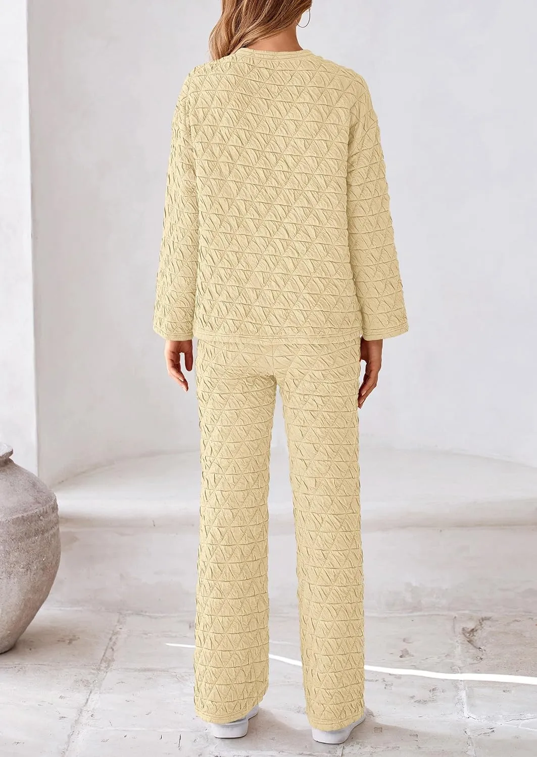 PRETTYGARDEN Women's 2 Piece Outfits Fall Fashion Clothes Quilted Long Sleeve Tops Wide Leg Pants Matching Lounge Sets