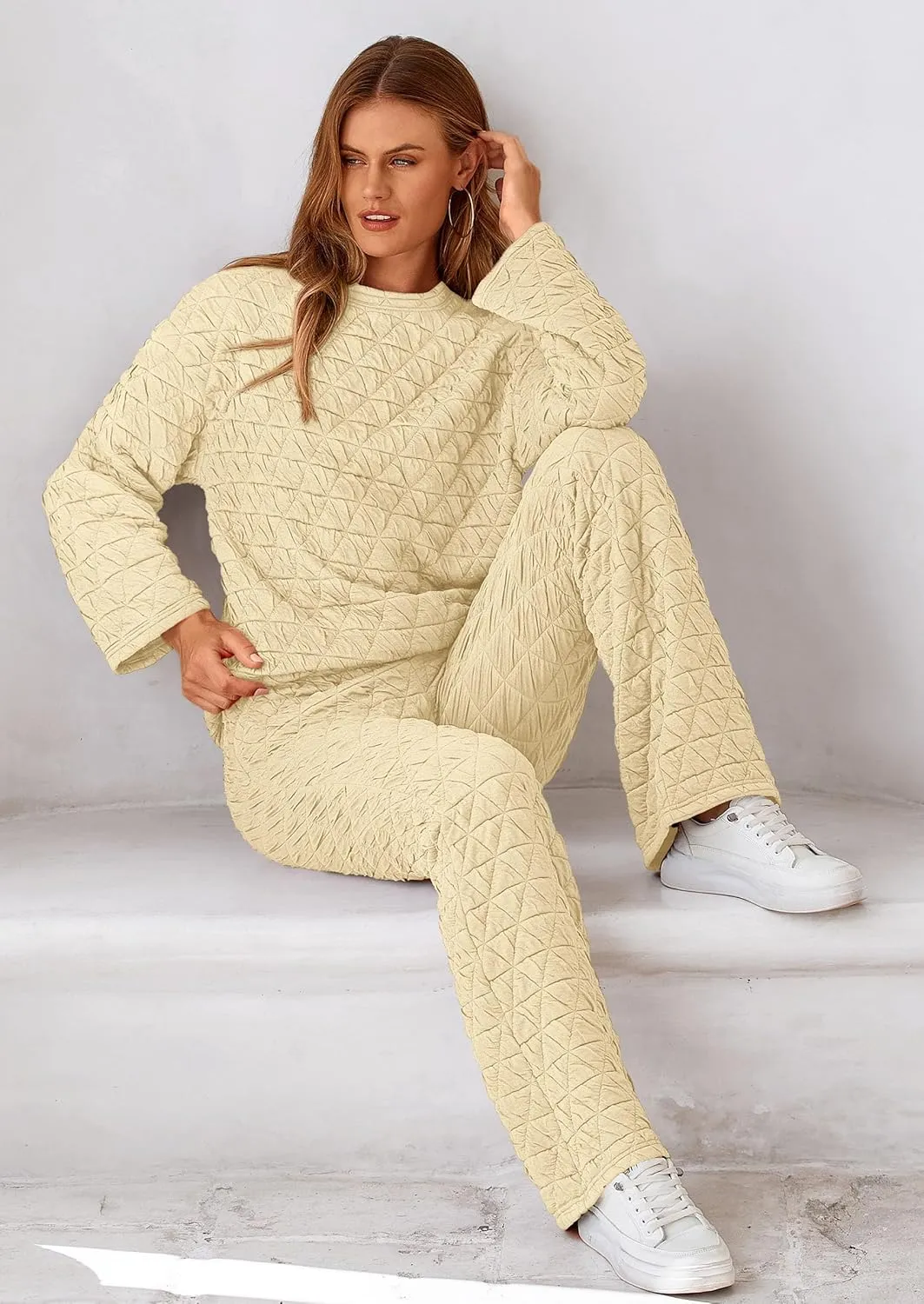 PRETTYGARDEN Women's 2 Piece Outfits Fall Fashion Clothes Quilted Long Sleeve Tops Wide Leg Pants Matching Lounge Sets